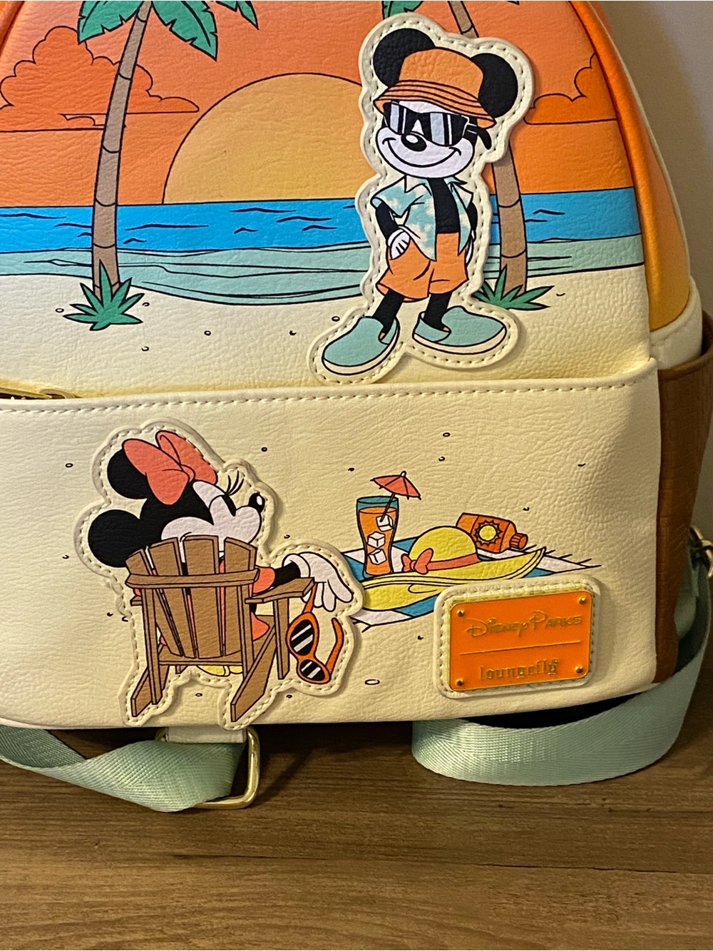 Disney Parks Mickey & Minnie Summer At The Beach Loungefly Minni Backpack - Picture 3 of 15